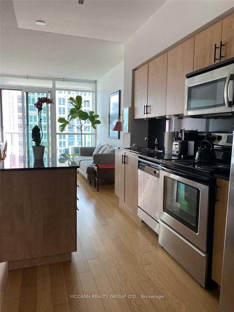 Photo 4 at 3301 - 215 Fort York Boulevard, Niagara, Toronto