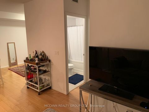 Photo 12 at 3301 - 215 Fort York Boulevard, Niagara, Toronto