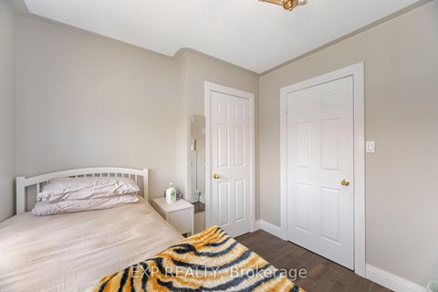 Photo 35 at 10 Seton Park Road, Flemingdon Park, Toronto