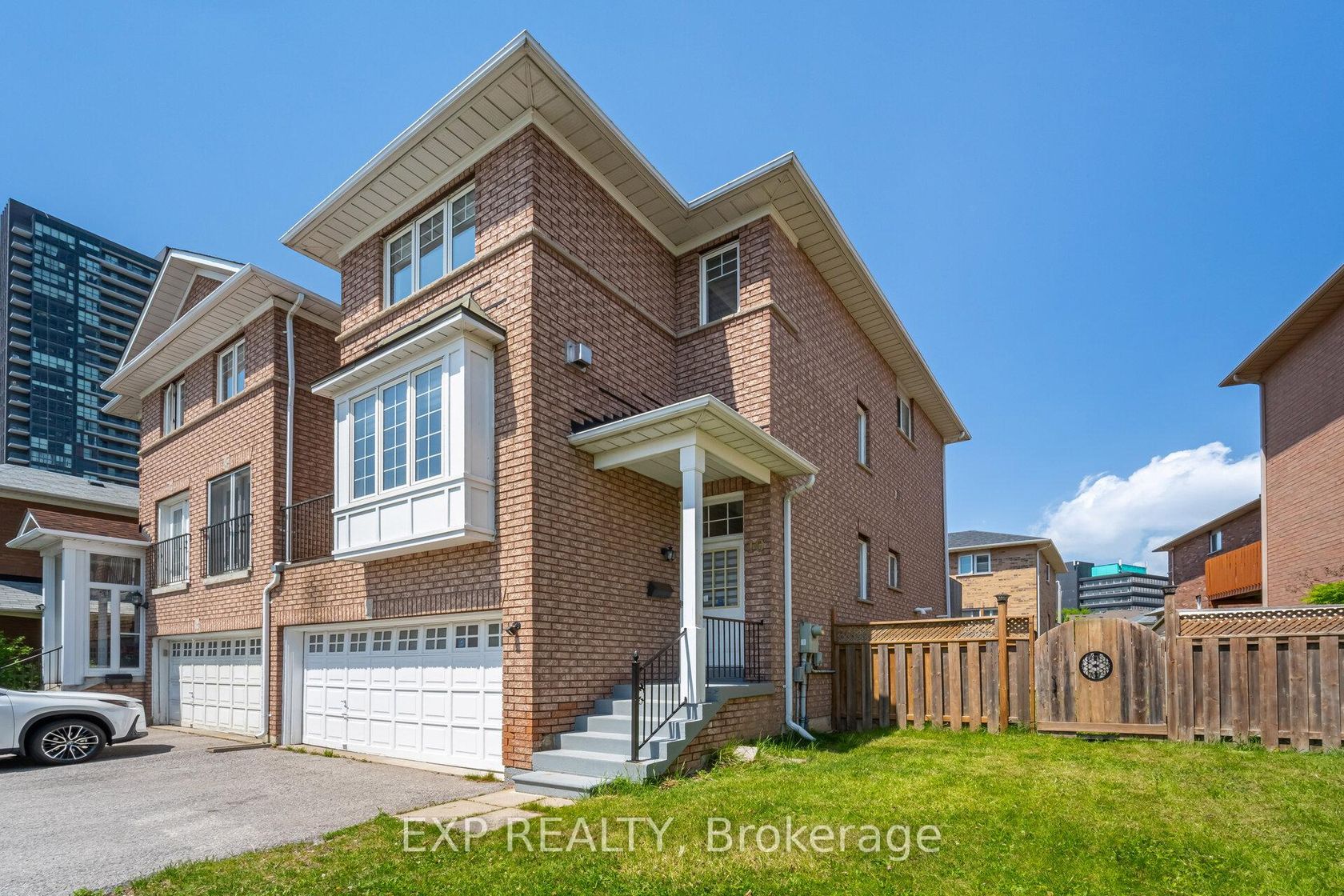 10 Seton Park Road, Flemingdon Park, Toronto 
