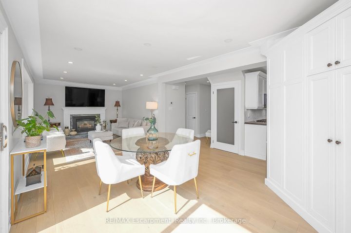 Photo 9 at 350 East Side Crescent, Brant, Burlington