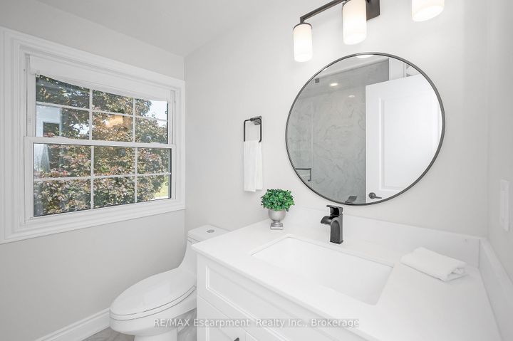 Photo 23 at 350 East Side Crescent, Brant, Burlington