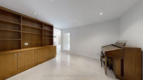 Photo 19 at 39 Harrison Road, Windfields, Toronto