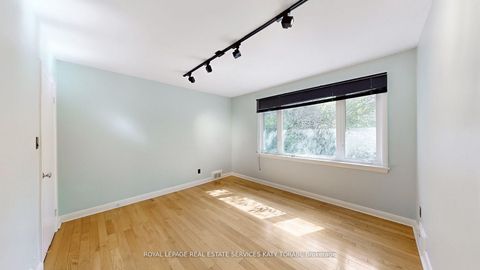 Photo 29 at 39 Harrison Road, Windfields, Toronto