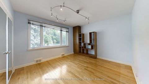 Photo 32 at 39 Harrison Road, Windfields, Toronto