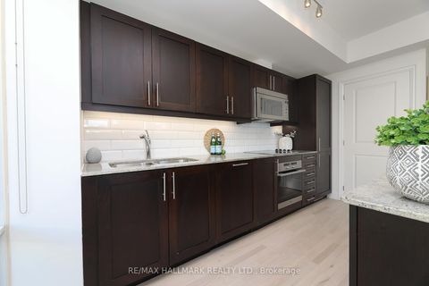 Photo 13 at 611 - 1 Bedford Road, Annex, Toronto