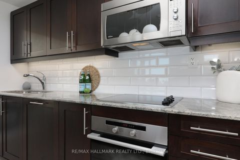 Photo 15 at 611 - 1 Bedford Road, Annex, Toronto