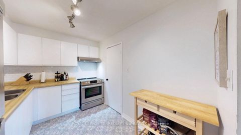Photo 9 at 210 - 3835 Lake Shore Boulevard W, Long Branch, Toronto