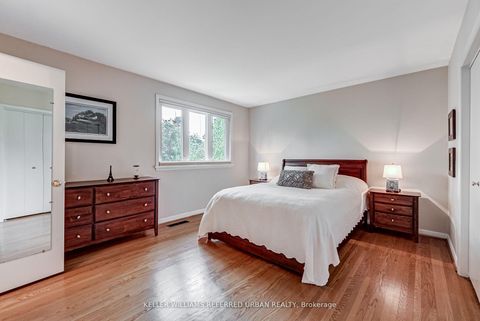 Photo 10 at 26 Foxmeadow Road, Richview, Toronto