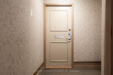 Photo 5 at 906 - 725 Don Mill Road, Flemingdon Park, Toronto