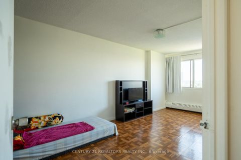 Photo 14 at 906 - 725 Don Mill Road, Flemingdon Park, Toronto
