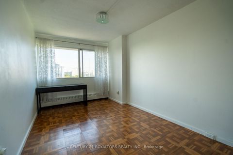 Photo 17 at 906 - 725 Don Mill Road, Flemingdon Park, Toronto