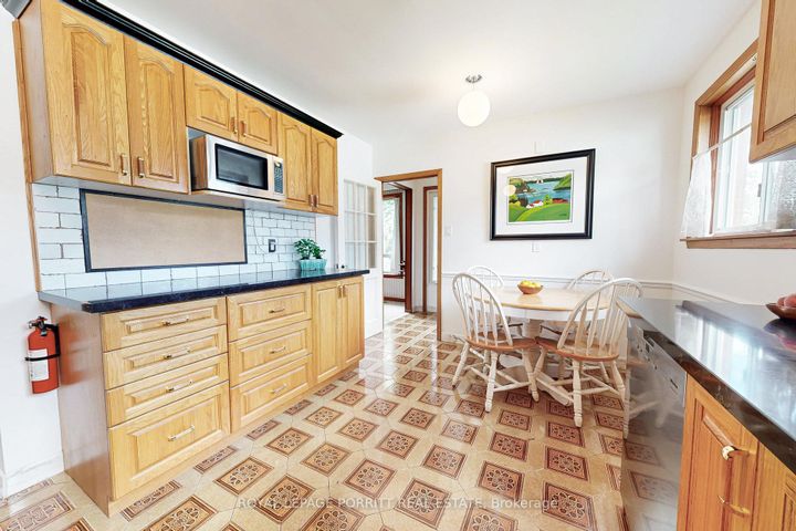 Photo 11 at 26 Richland Crescent, West Deane, Toronto
