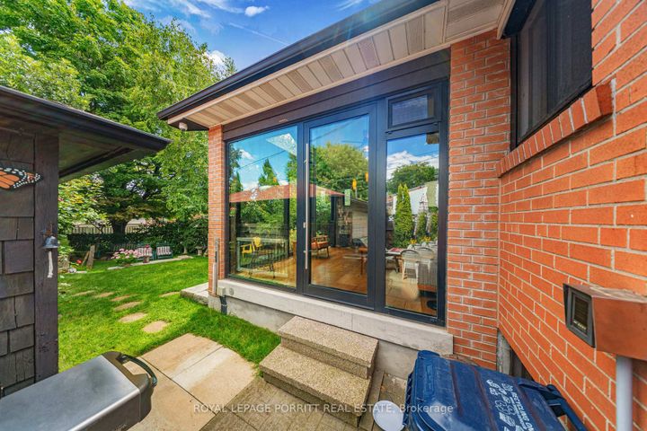 Photo 34 at 26 Richland Crescent, West Deane, Toronto