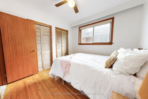 Photo 16 at 26 Richland Crescent, West Deane, Toronto