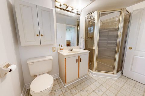 Photo 29 at 26 Richland Crescent, West Deane, Toronto