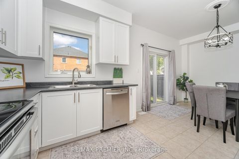 Photo 11 at 38 Ozner Crescent, Vellore Village, Vaughan