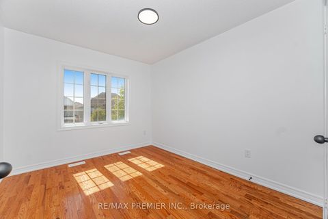 Photo 22 at 38 Ozner Crescent, Vellore Village, Vaughan