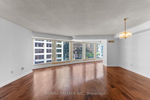 Photo 11 at 502 - 33 University Avenue, Bay Street Corridor, Toronto