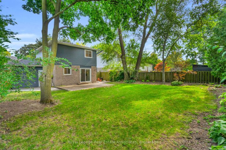 Photo 32 at 1274 Richards Crescent, CP College Park, Oakville