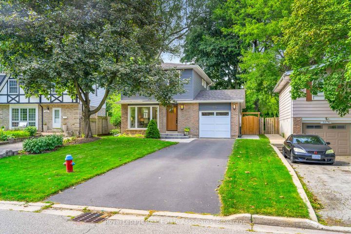 Photo 48 at 1274 Richards Crescent, CP College Park, Oakville