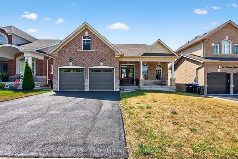 Photo 2 at 47 Victoria Street E, Cookstown, Innisfil