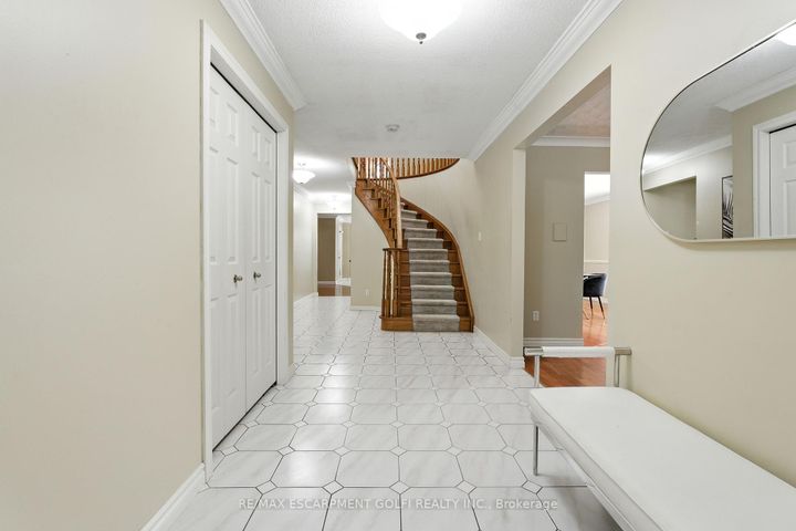 Photo 3 at 6 Renata Court, Cootes Paradise, Hamilton