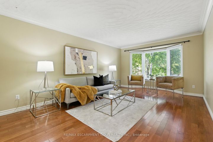 Photo 5 at 6 Renata Court, Cootes Paradise, Hamilton