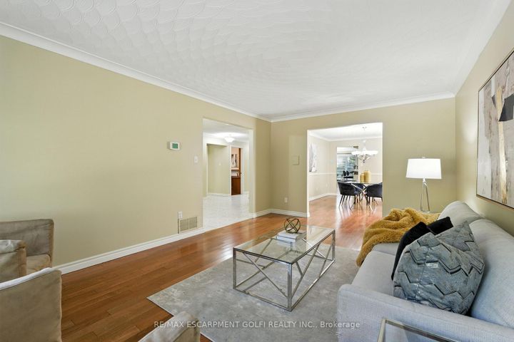 Photo 7 at 6 Renata Court, Cootes Paradise, Hamilton