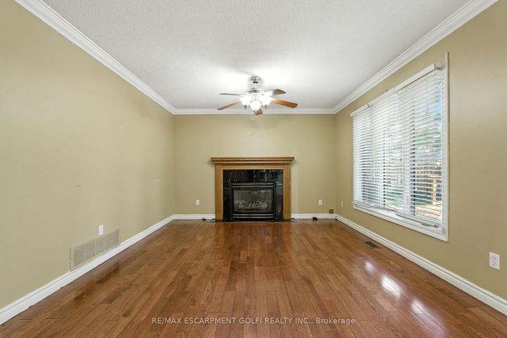 Photo 19 at 6 Renata Court, Cootes Paradise, Hamilton