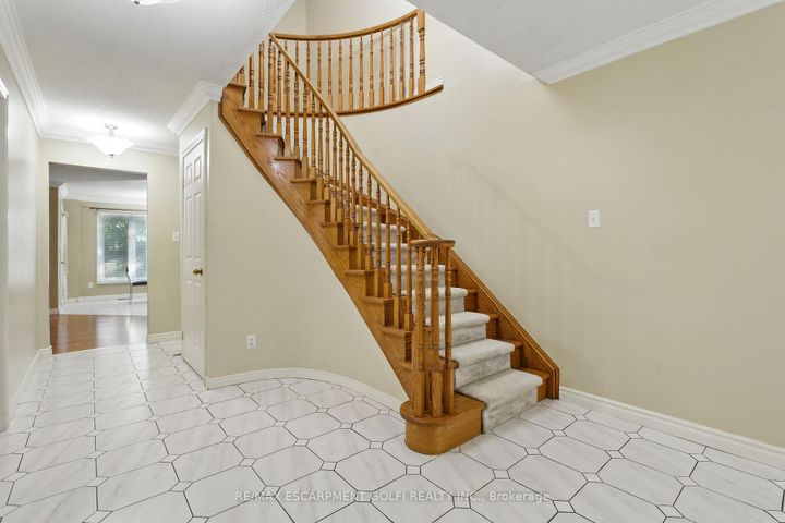 Photo 23 at 6 Renata Court, Cootes Paradise, Hamilton