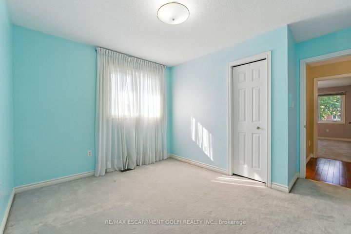 Photo 33 at 6 Renata Court, Cootes Paradise, Hamilton
