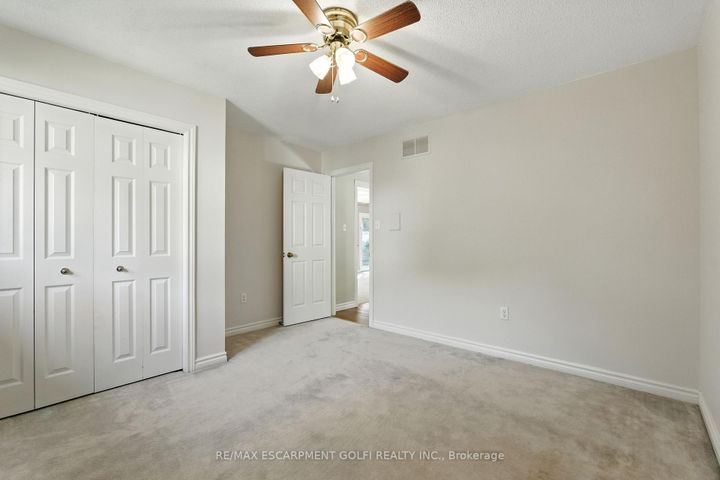 Photo 34 at 6 Renata Court, Cootes Paradise, Hamilton