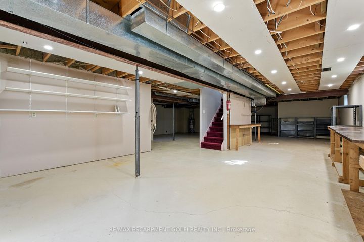 Photo 36 at 6 Renata Court, Cootes Paradise, Hamilton