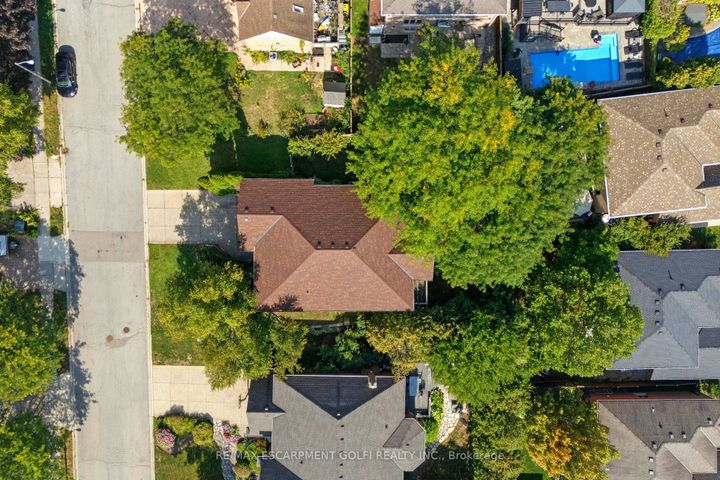 Photo 41 at 6 Renata Court, Cootes Paradise, Hamilton