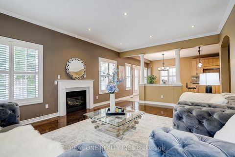 Photo 13 at 42 Donzi Lane, Patterson, Vaughan