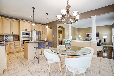 Photo 16 at 42 Donzi Lane, Patterson, Vaughan