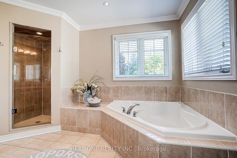 Photo 32 at 42 Donzi Lane, Patterson, Vaughan