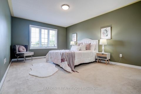 Photo 42 at 42 Donzi Lane, Patterson, Vaughan