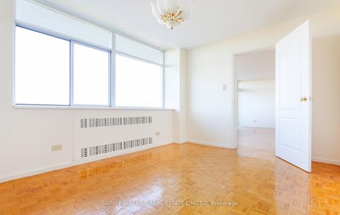 Photo 11 at 814 - 580 Christie Street, Wychwood, Toronto