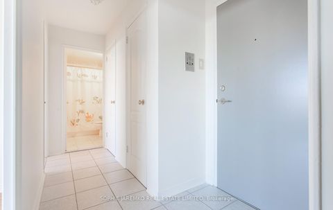 Photo 14 at 814 - 580 Christie Street, Wychwood, Toronto Photo 14 at 814 - 580 Christie Street, Wychwood, Toronto