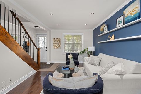 Photo 2 at 41 Allister Avenue, Cliffcrest, Toronto