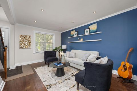 Photo 4 at 41 Allister Avenue, Cliffcrest, Toronto