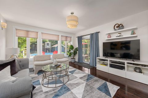 Photo 14 at 41 Allister Avenue, Cliffcrest, Toronto