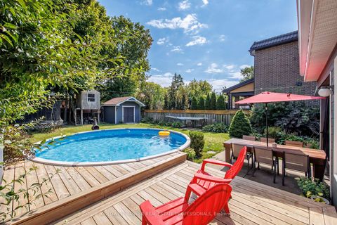 Photo 32 at 41 Allister Avenue, Cliffcrest, Toronto