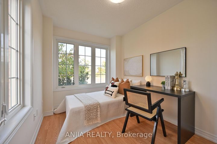 Photo 5 at 9964 Mccowan Road, Berczy, Markham