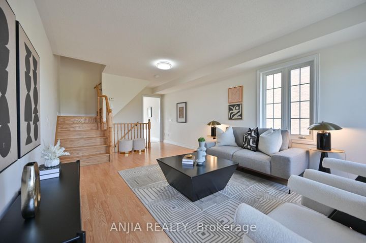 Photo 12 at 9964 Mccowan Road, Berczy, Markham