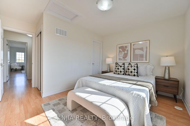 Photo 25 at 9964 Mccowan Road, Berczy, Markham