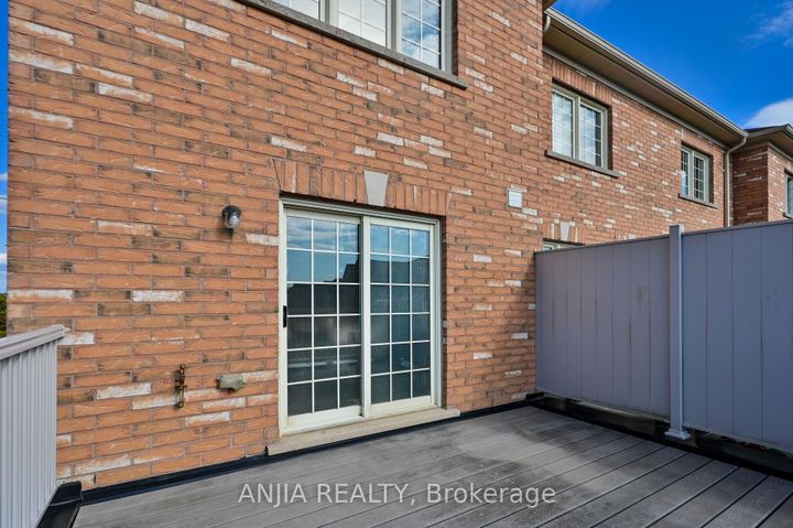 Photo 34 at 9964 Mccowan Road, Berczy, Markham