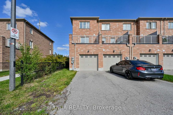 Photo 38 at 9964 Mccowan Road, Berczy, Markham